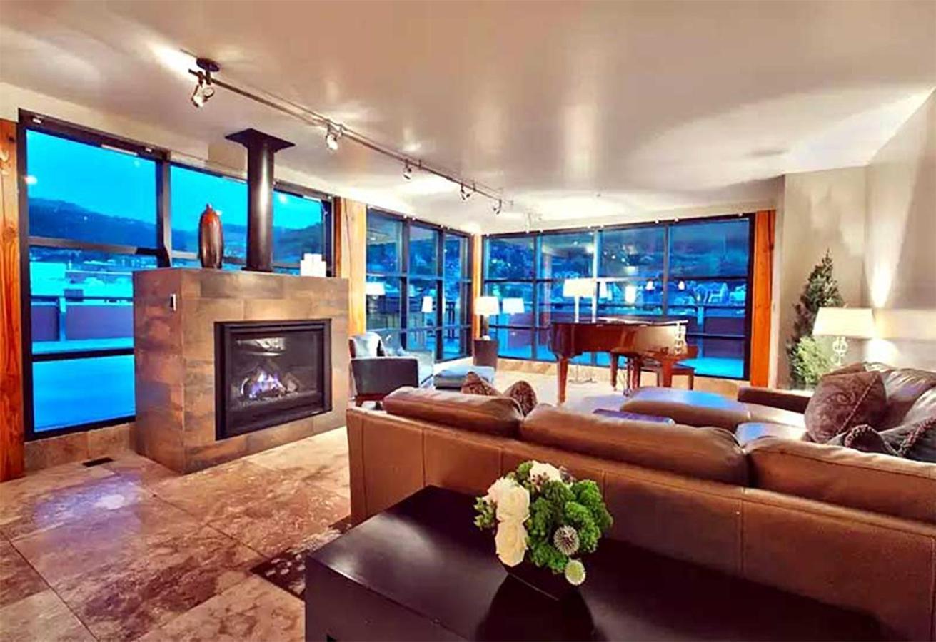 Main & Sky Villa Park City Bagian luar foto