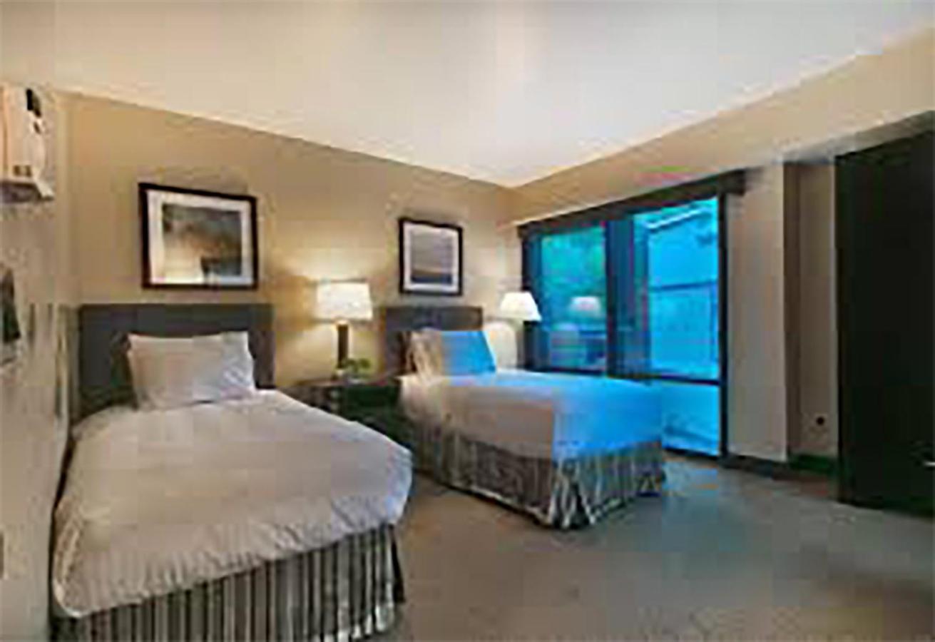 Main & Sky Villa Park City Bagian luar foto