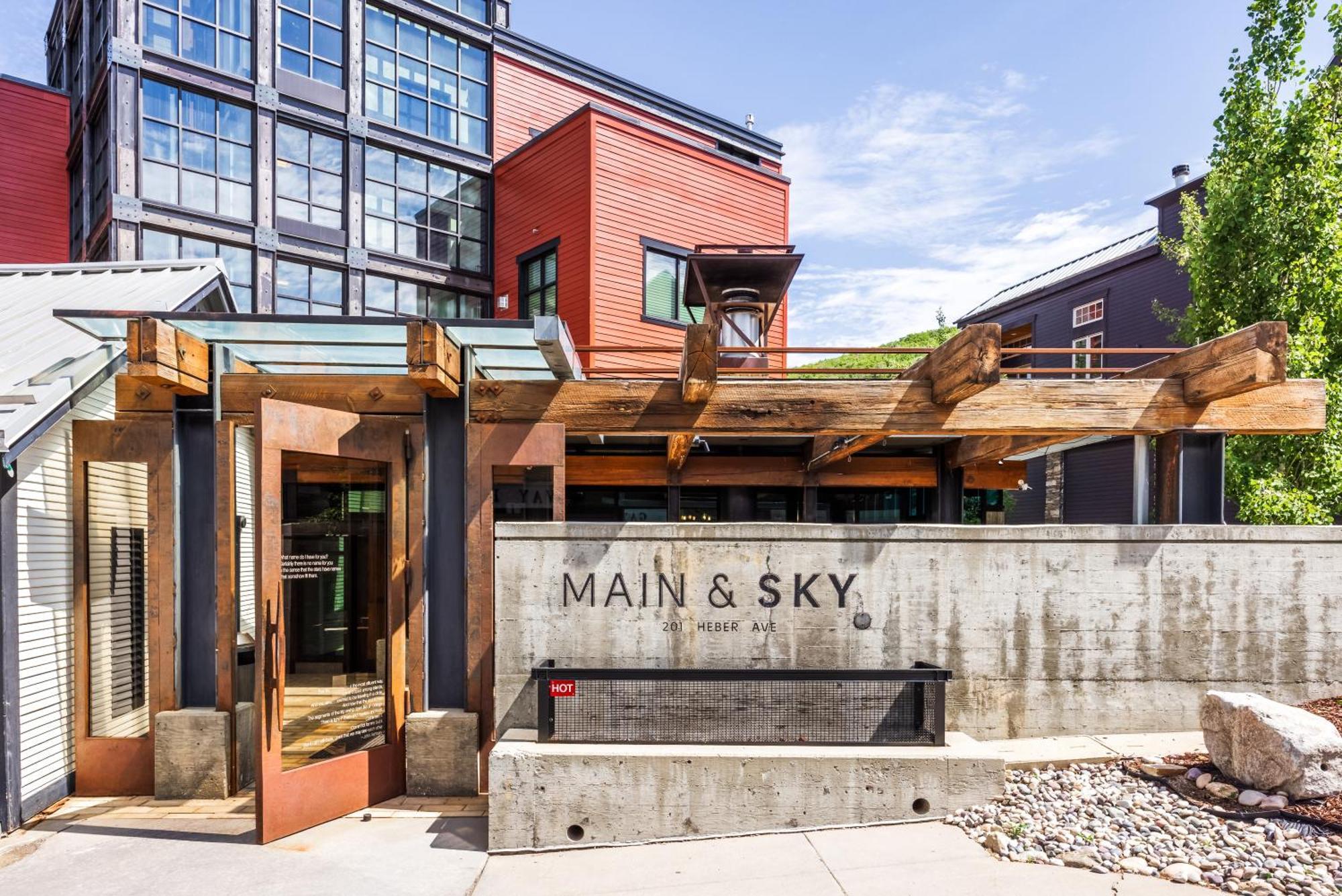 Main & Sky Villa Park City Bagian luar foto