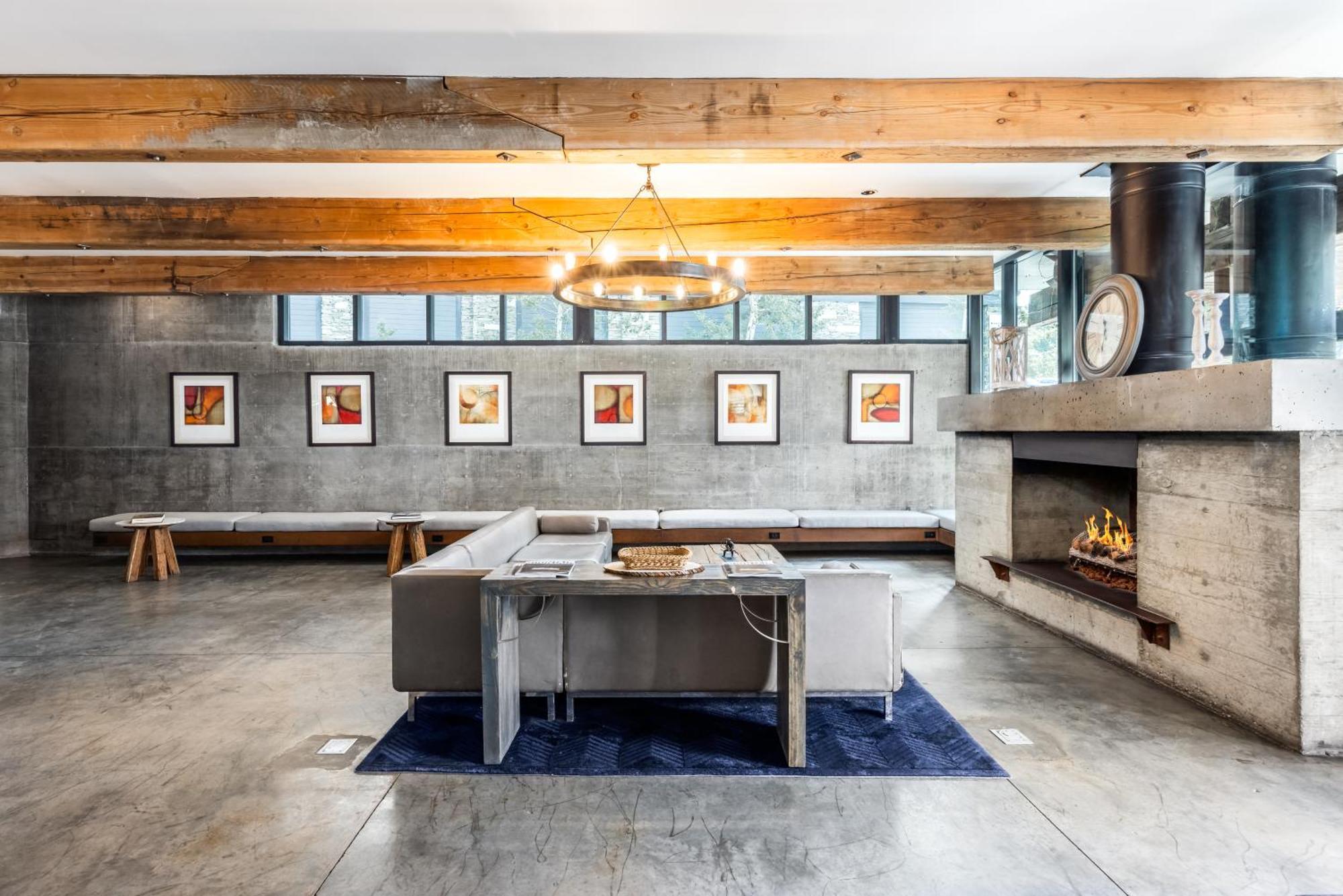 Main & Sky Villa Park City Bagian luar foto